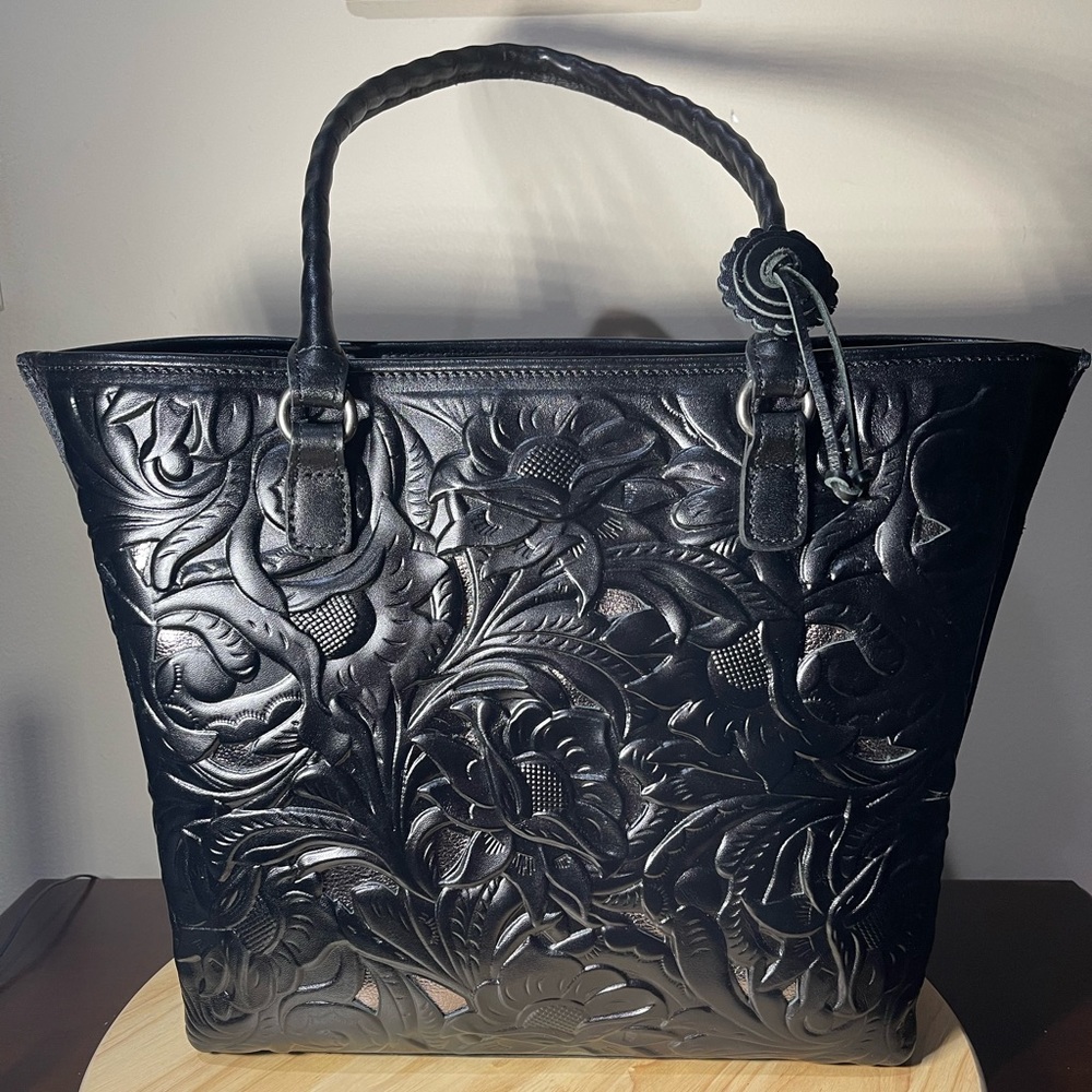 Patricia Nash Adeline Burnished Cutout Tooled Tote Black NWT